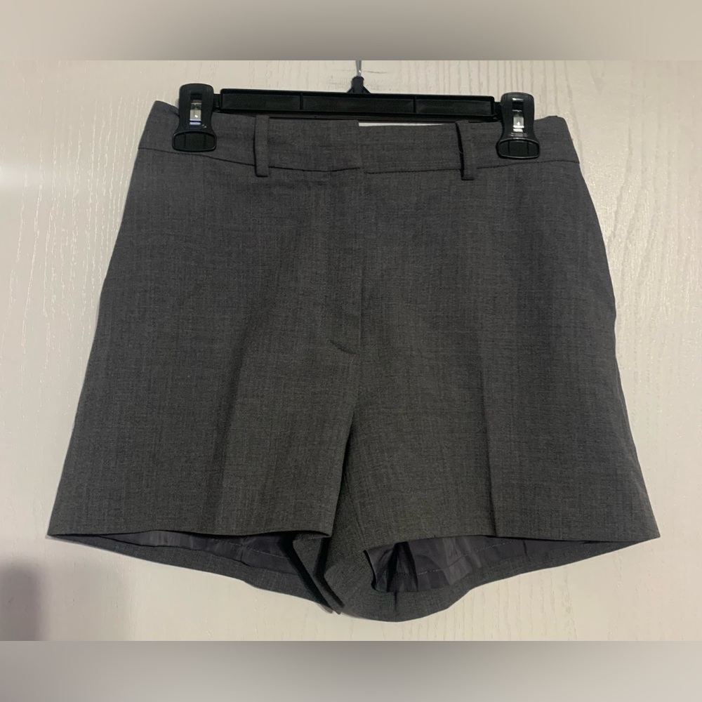 Aritzia Babaton Heather Grey Tailored Agency Dress Shorts